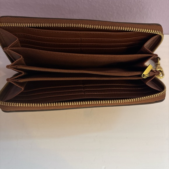 Fossil Tan Leather Wristlet - Picture 5 of 8